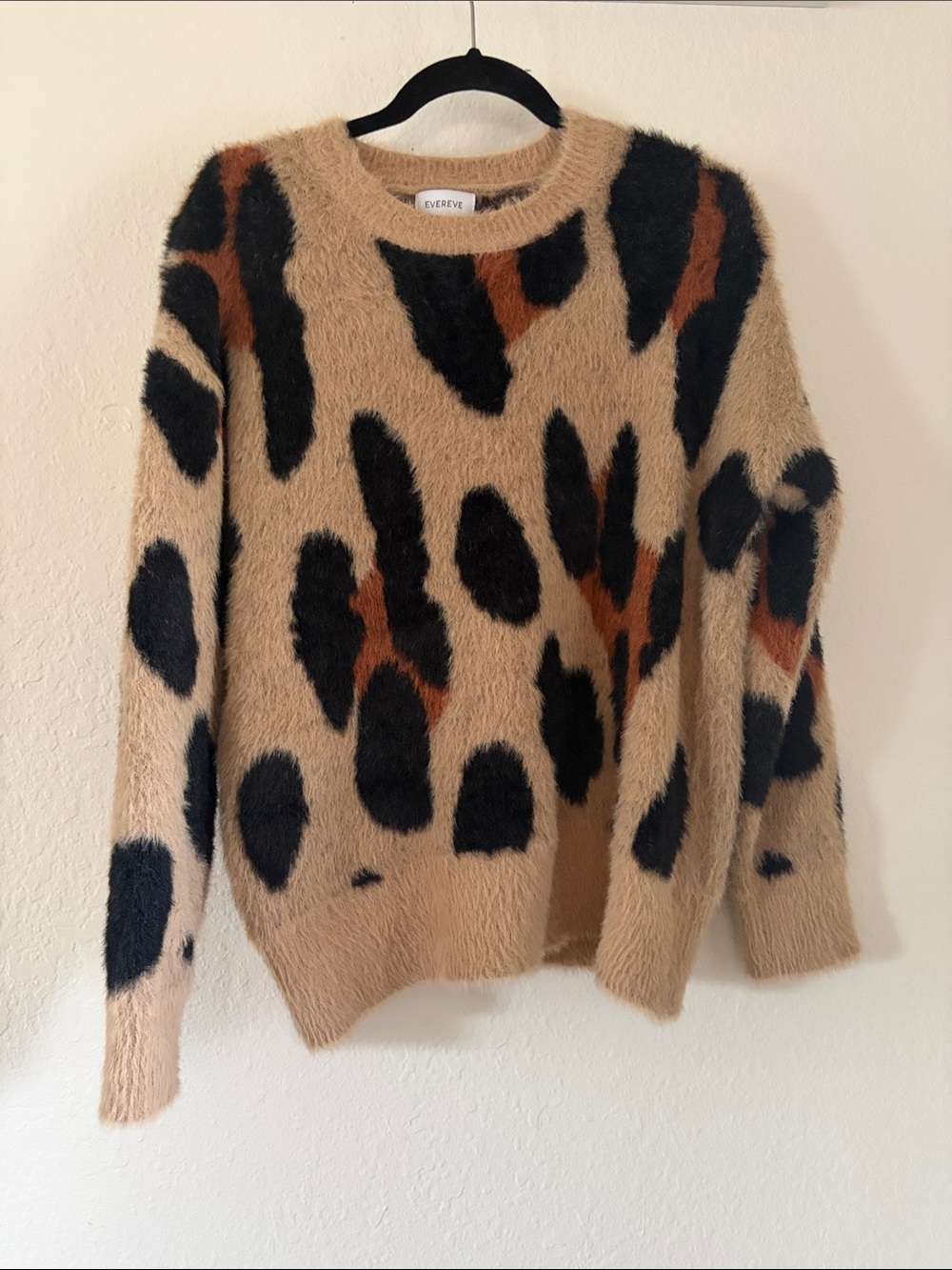 EVEREVE Harley Pullover Taupe Leopard Print Fuzzy Knit Relaxed Sweater Size M